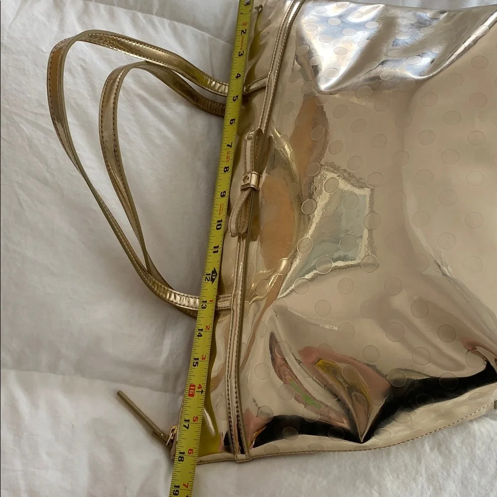 Kate Spade gold bag NWT Sized for day wear or carry on - Picture 7 of 12